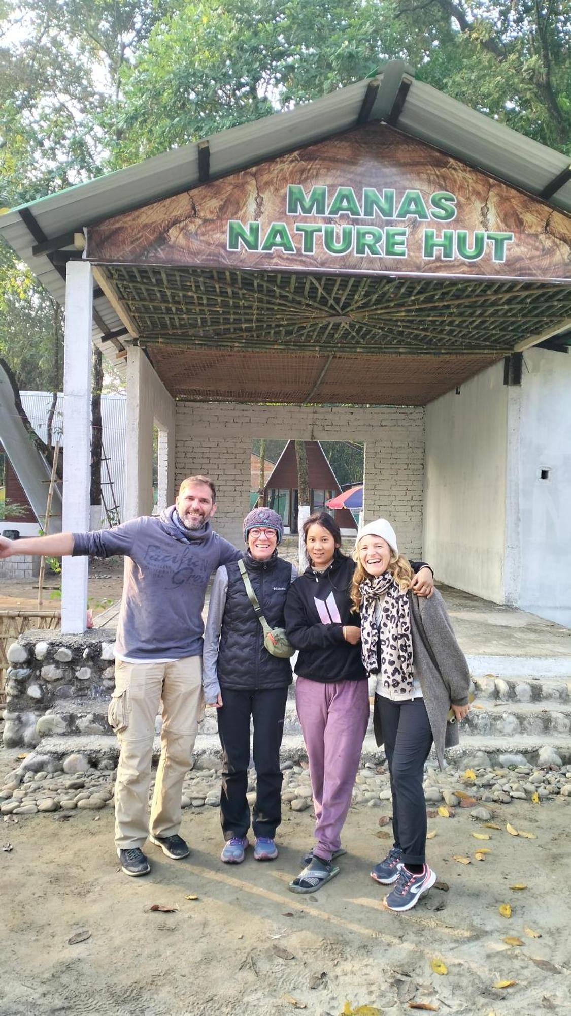 ホテル Manas Nature Hut Jyoti Gaon エクステリア 写真